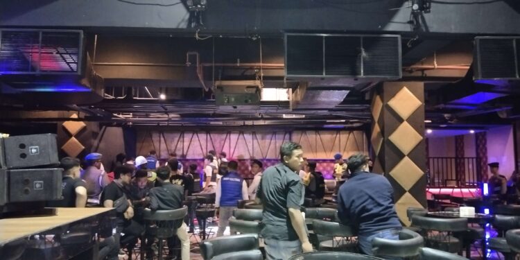 FOTO: AGUS/MATAKALTENG - THM di Jalan Jendral Sudirman saat didatangi oleh BNNP beberapa waktu lalu.