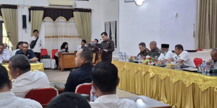 Foto: DIAN/MATA KALTENG - Ketua DPRD Kotim Rimbun dalam Forum Konsultasi Publik Rancangan Awal RKPD Kabupaten Kotawaringin Timur Tahun 2026, 26 Februari 2025.