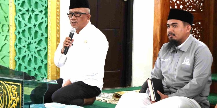 FOTO: IST/MATAKALTENG - Pengajian bagi Aparatur Sipil Negara (ASN) dan Tenaga Kontrak, berlangsung di Masjid Al-Amanah.