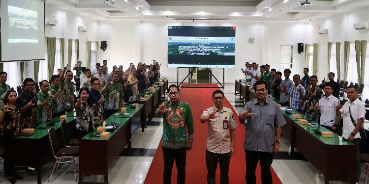 FOTO: IST/MATAKALTENG - Kegiatan Sosialisasi Aula Bappedalitbang Katingan.