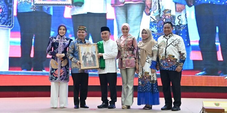 FOTO: IST/MATAKALTENG - Serah Terima Jabatan (Sertijab) dan Lepas Sambut serta Ramah Tamah Gubernur Kalimantan Tengah (Kalteng) beserta Ketua Tim Penggerak PKK Provinsi Kalteng.