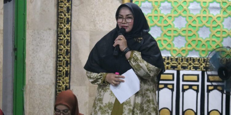 Foto: IST/MATA KALTENG - Wabup Kotim Irawati saat Safari Ramadhan Pemkab Kotim di Kecamatan Parenggean, 10 Maret 2025.