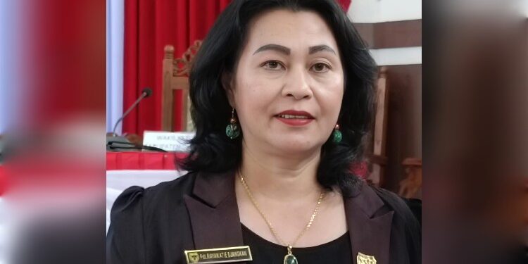 FOTO: MATAKALTENG - Anggota DPRD Kabupaten Gumas Rayaniatie Djangkan.