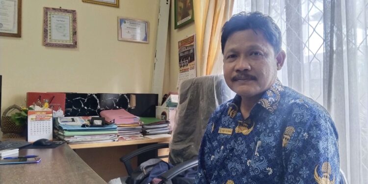 Foto: AGUS/MATAKALTENG - Lurah Baamang Tengah, Hadi Budiman.