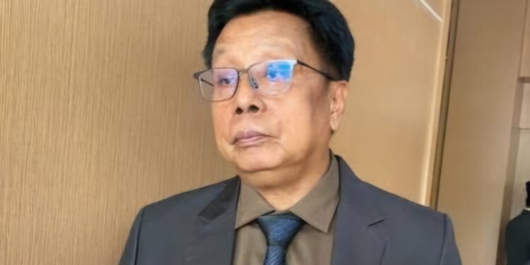 Foto:MATA KALTENG - Kepala Disnakertrans Kotim Johny Tangkere.