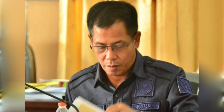 Foto: MATA KALTENG - Anggota DPRD Kotim SP Lumban Gaol.