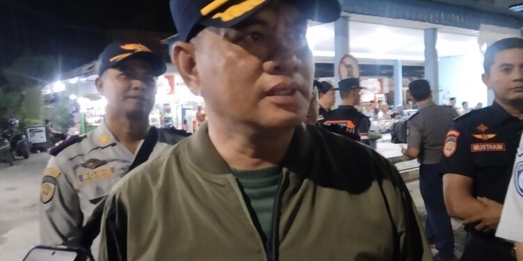 FOTO: AGUS/MATAKALTENG- Pengecekan terhadap bus yang beroperasi pada arus mudik Lebaran Idul Fitri 1446 Hijriah. Senin, 24 Maret 2025 malam.