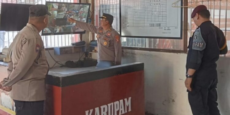 Foto:IST/MATA KALTENG - Patroli Satbinmas di Lapas Sampit.