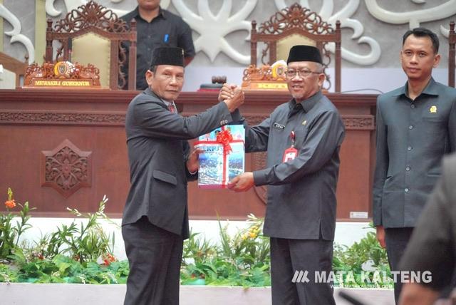 Rapat Paripurna DPRD Kalteng Bahas LKPJ Gubernur dan Rencana Kerja 5 Tahun