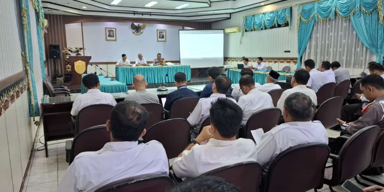 Foto: DIAN/MATA KALTENG - Rapat kesiapsiagaan Pemerintah Daerah dan Pemerintah Desa dalam mendukung arus mudik lebaran 2025 dan menyambut Hari Raya Idulfitri 1446 H, 26 Maret 2025.
