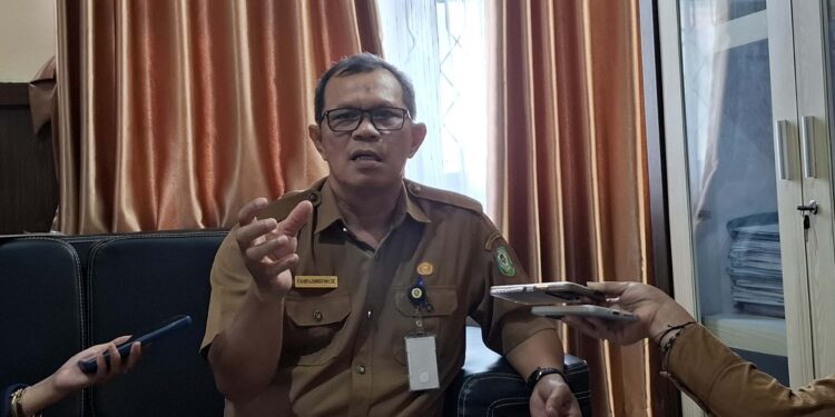 Foto: DIAN/MATA KALTENG-Plt Kepala Dinas Koperasi UKM Perindustrian Perdagangan dan Pasar Kabupaten Kotawaringin Timur (Kotim), Fahrujiansyah.
