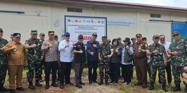 Foto: DOK/MATA KALTENG - Penyitaan lahan perkebunan kelapa sawit di Kotim oleh Satgas Garuda belum lama ini.