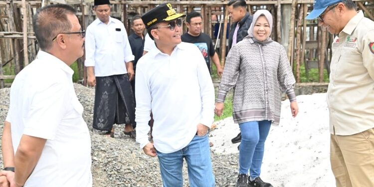 FOTO: IST/MATAKALTENG - Gubernur Kalteng Cek TPA dan Objek Wisata di Desa Kumpai Batu Atas.