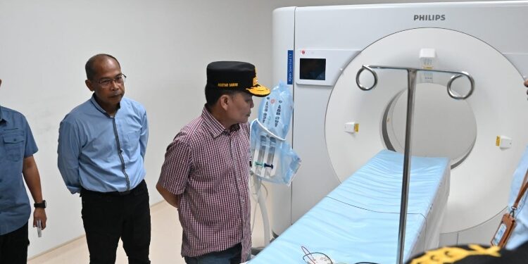 FOTO: IST/MATAKALTENG - Gubernur Agustiar Sabran Sambangi Rumah Sakit Hanau.