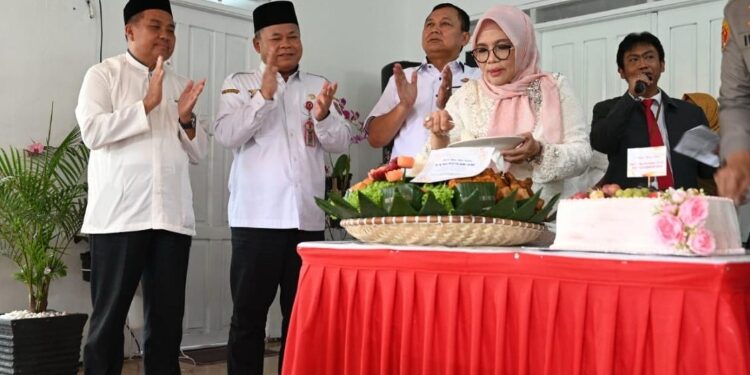 FOTO: IST/MATAKALTENG - Wakili Gubernur, Plh. Asisten Pemkesra Silaturahmi dengan Keluarga Besar Pengadilan Tinggi Palangka Raya.