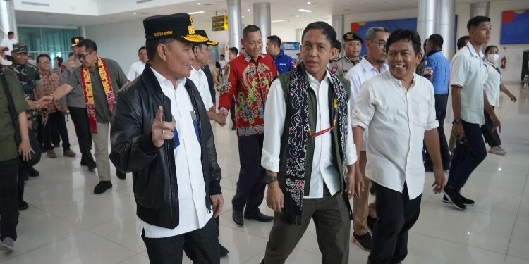 FOTO: IST/MATAKALTENG - Menteri Kehutanan Raja Juli Antoni Kunker ke Kalteng Disambut Gubernur Agustiar Sabran.
