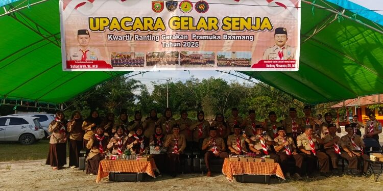 FOTO: IST/MATAKALTENG - IST/MATA KALTENG - Kegiatan Gelar Senja di SMPN Satu Atap 2 Baamang, Jumat 18 April 2025.