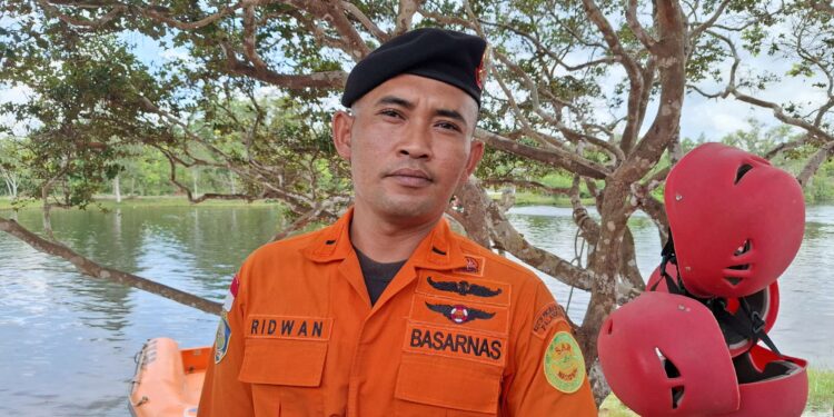 Foto:MATA KALTENG - Koordinator Pos SAR Sampit Ridwan.