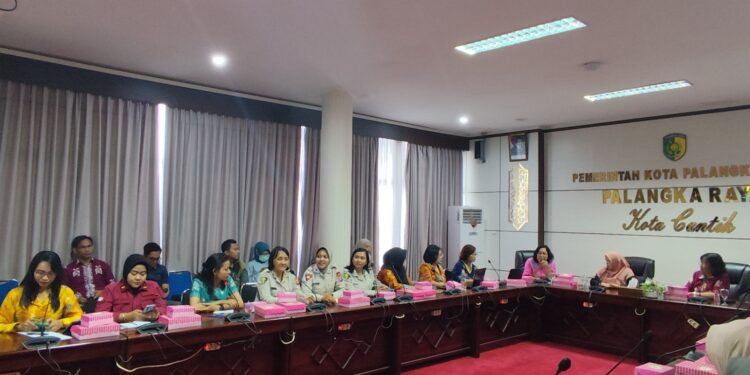 FOTO: MATAKALTENG - Suasana rapat koordinasi penguatan kolaborasi Puskesmas, Klinik dan TPMD.