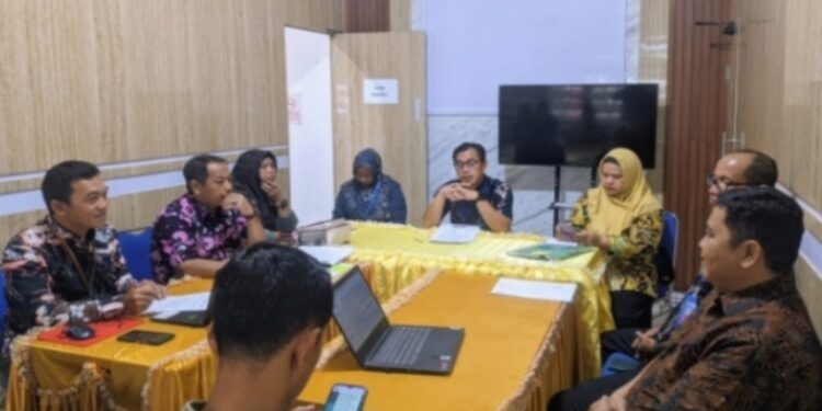 FOTO: IST/MATAKALTENG - Rapat koordinasi antara Inspektorat dan Bapenda membahas strategi Pemuktahiran NJOP, Jumat 7 Maret 2025.