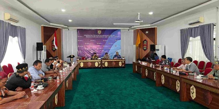 FOTO: IST/MATAKALTENG - Rapat pembentukan Forum Pembauran Kebangsaan (FPK) untuk periode 2025–2026.