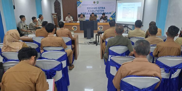 Foto: IST/MATA KALTENG - Sidang Gugus Tugas Reforma Agraria Kabupaten Kotim (Tahap II) di Gedung PTSL Kantor Pertanahan Kotim, 29 April 2025.