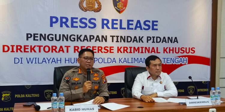 FOTO: MATAKALTENG - Kabid Humas Polda Kalteng, Kombes Pol Erlan Munaji, pada saat menyampaikan press release.
