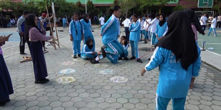 Foto: DOK/MATA KALTENG - Kegiatan peserta didik di SMPN 1 Sampit.