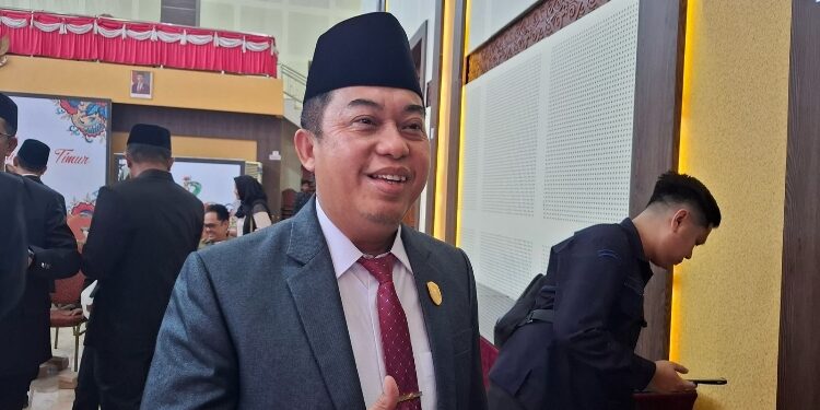 Ketua DPRD Kotim Rimbun.