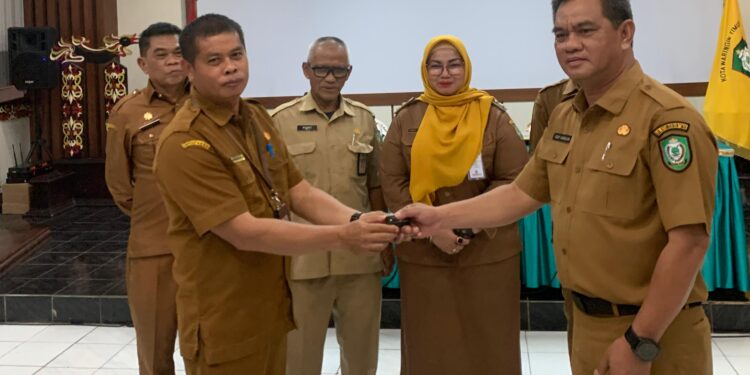 Foto: DIAN/MATA KALTENG - Sertijab di lingkungan Sekretariat Daerah pada Senin, 5 Mei 2025.
