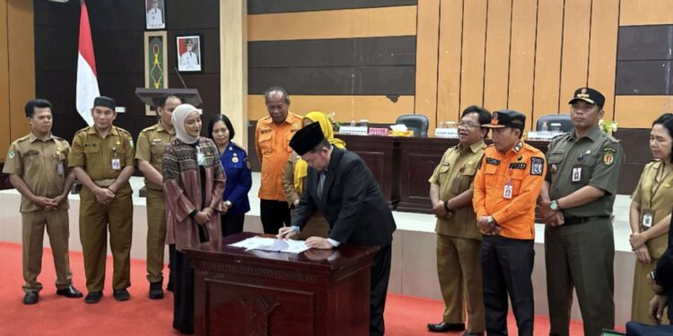 Foto: IST/MATA KALTENG - Penandatanganan Nota Kesepakatan Bersama antara Bupati Katingan dan BPJS Ketenagakerjaan Sampit belum lama ini.