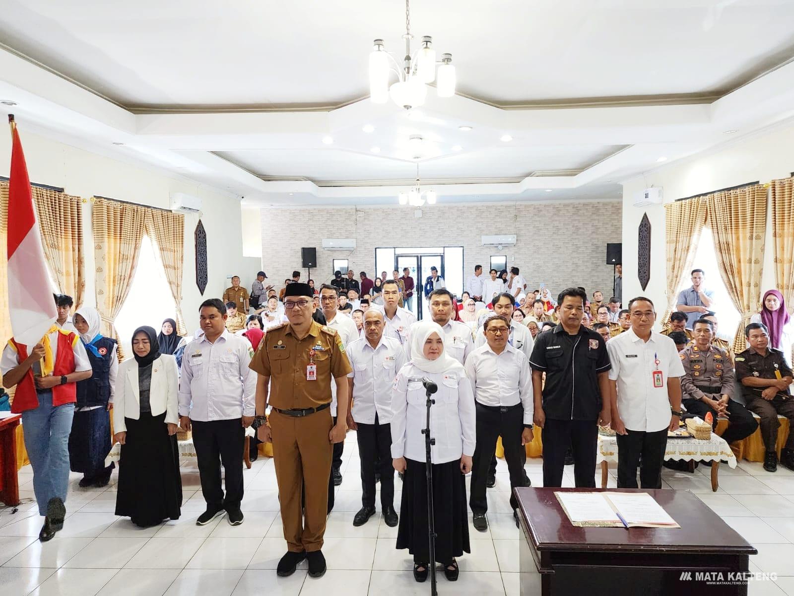 Hj Permana Sari Eddy Raya Nakhodai PMI Barsel