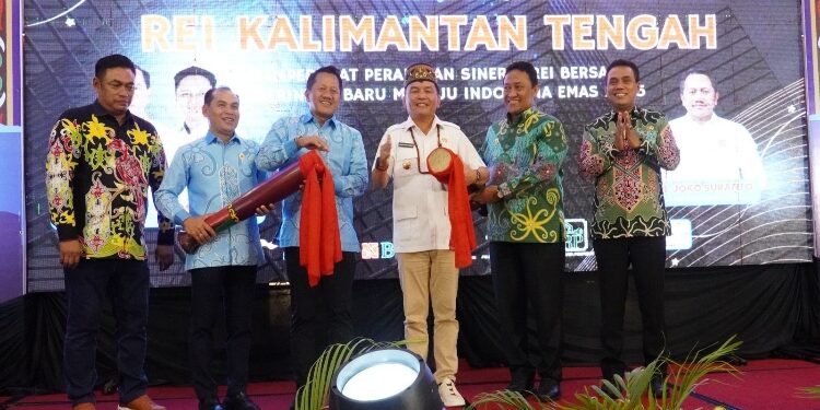 FOTO: IST/MATAKALTENG - Gubernur Agustiar Sabran Resmi Buka Musda X REI Kalteng.