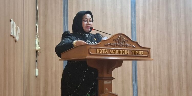 Wakil Bupati Kotim, Irawati.