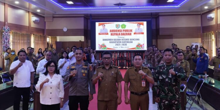FOTO : MATAKALTENG - Suasana kegiatan audiensi publik, di aula BKAD Katingan.