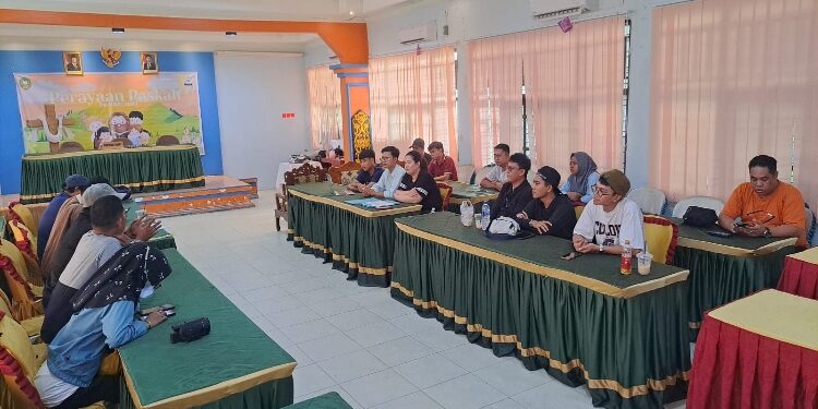 FOTO: UST/MATA KALTENG - Konferensi pers Panitia Smansa Marching Day 2025, Senin 12 Mei 2025.