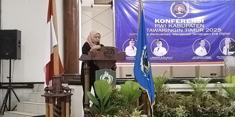 FOTO: AGUS/MATAKALTENG- Siti Fauziah ketua terpilih periode 2025-2028 saat konferensi PWI Kotim 2025. Rabu 15 Mei 2025.