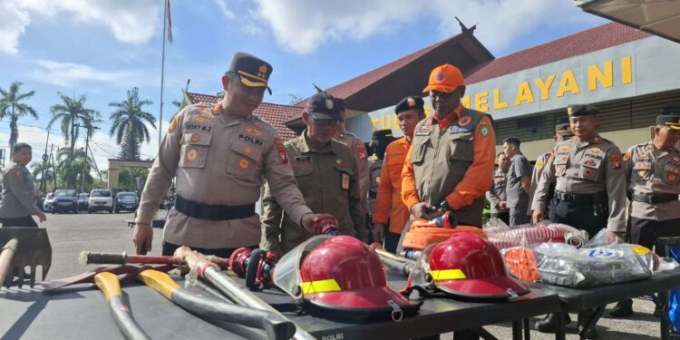 Foto: DIAN/MATA KALTENG - Pengecekan sarana prasarana kesiapsiagaan menghadapi karhutla tahun 2025 di Mapolres Kotim, 16 Mei 2025.