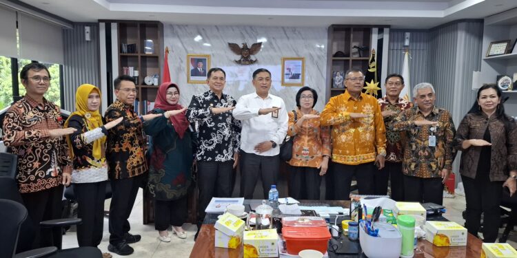 Foto:IST/MATA KALTENG - Wakil Bupati Kotim Irawati saat kunjungan ke Kementerian Sosial belum lama ini.