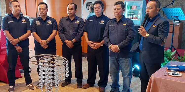 Foto:IST/MATA KALTENG - Acara sambutan masuknya Ary Dewar ke Partai Nasdem sekaligus perayaan Ulang Tahun ke 60 Ary Dewar, 15 Mei 2025.