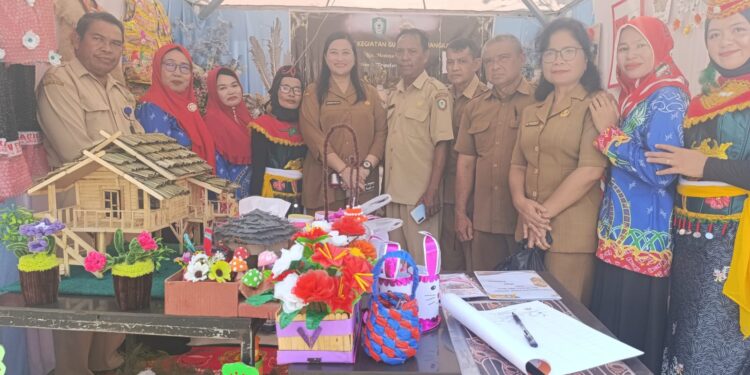 Foto:IST/MATA KALTENG - Pembukaan kegiatan Education Expo Sampit 2025 di Kabupaten Kotawaringin Timur, 19 Mei 2025.