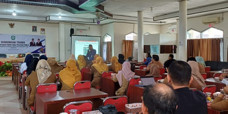 Foto:IST/MATA KALTENG - Bimtek pelayanan publik yang dilaksanakan oleh BKPSDM Kotim, 20 Mei 2025.