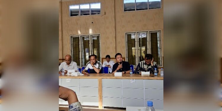 Foto:IST/MATA KALTENG - Bapemperda DPRD Kotim saat kaji banding penyusunan perda zonasi pasar di Pangkalanbun, 22 Mei 2025.