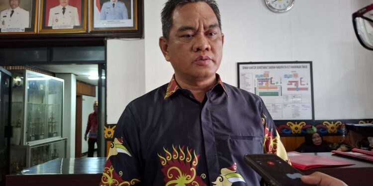 Foto:MATA KALTENG / Plt Asisten Bidang Ekonomi dan Pembangunan Setda Kotim, Rody Kamislam.