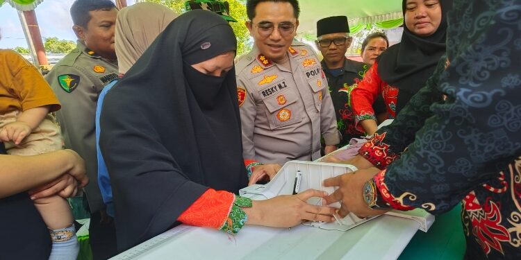 FOTO: IST/MATA KALTENG - Kegiatan Gebyar Posyandu presisi yang diselenggarakan di desa Pelangsian, Kecamatan MB Ketapang belum lama ini.