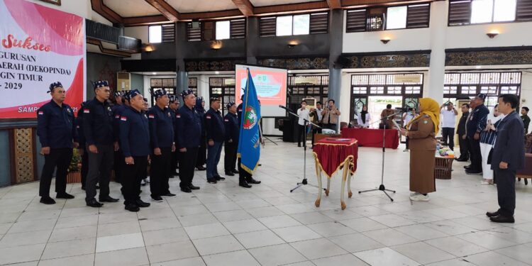 Foto:DIAN/MATA KALTENG - Pengukuhan pengurus Dekopinda Kotim, Senin 26 Mei 2025.