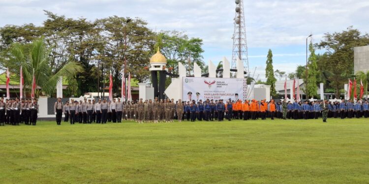 Foto:DIAN/MATA KALTENG - Upacara peringatan Hari Lahir Pancasila Tahun 2025 di Kotim, Senin 2 Juni 2025.