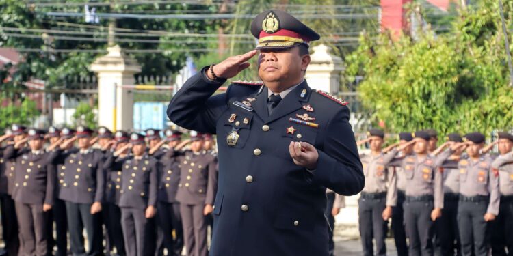 FOTO: MATAKALTENG - Kapolresta Palangka Raya, Kombes Pol Dedy Supriadi, pada saat memimpin upacara peringatan Hari Lahir Pancasila.