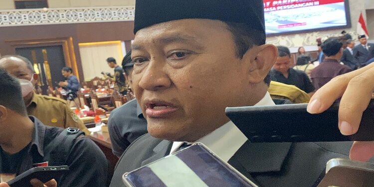 FOTO: IST/MATAKALTENG - Edy Pratowo, Wakil Gubernur Kalimantan Tengah (Kalteng) saat memberikan pernyataannya kepada awak media, Senin 2 Juni 2025.