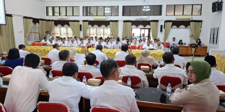 Foto:DIAN/MATA KALTENG - Rakordalev Kegiatan Pembangunan Daerah Triwulan I Tahun 2025 di Aula Sei Mentaya Bapperida Kabupaten Kotim, 4 Juni 2025.